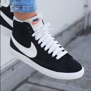 Nike Mid Blazer Black and White